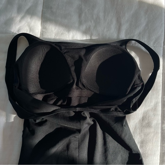 Roots Women's Black Swimsuit with Pink Accents 12D Built in Cups Vacation Cruise - Picture 6 of 14